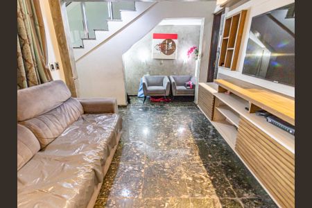 Casa à venda com 240m², 4 quartos e 1 vagaSala