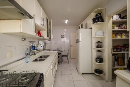 Apartamento à venda com 158m², 3 quartos e 3 vagasCozinha