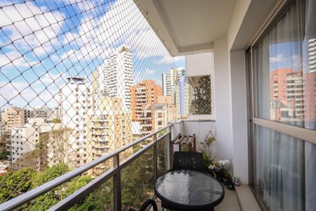 Apartamento à venda com 158m², 3 quartos e 3 vagasVaranda