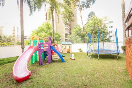 Apartamento à venda com 158m², 3 quartos e 3 vagasÁrea comum - Playground