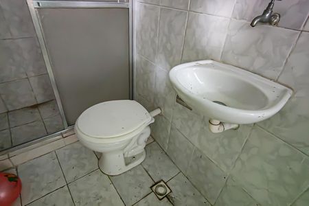 Casa à venda com 210m², 4 quartos e 2 vagas Casa à venda com 210m², 4 quartos e 2 vagasbanheiro de serviço