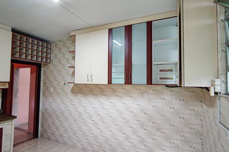 Casa à venda com 210m², 4 quartos e 2 vagas Casa à venda com 210m², 4 quartos e 2 vagascozinha