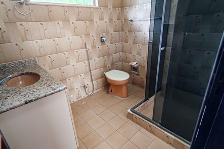 Casa à venda com 210m², 4 quartos e 2 vagas Casa à venda com 210m², 4 quartos e 2 vagasbanheiro social