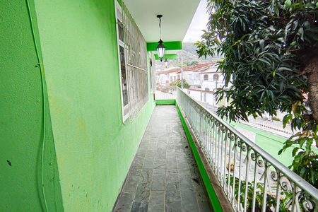 Casa à venda com 210m², 4 quartos e 2 vagas Casa à venda com 210m², 4 quartos e 2 vagasterraço - varanda