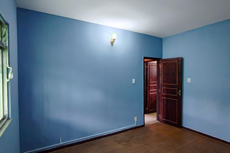 Casa à venda com 210m², 4 quartos e 2 vagas Casa à venda com 210m², 4 quartos e 2 vagasquarto 2 suite