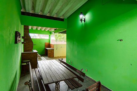 Casa à venda com 210m², 4 quartos e 2 vagas Casa à venda com 210m², 4 quartos e 2 vagasterraço