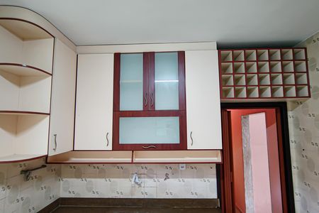 Casa à venda com 210m², 4 quartos e 2 vagas Casa à venda com 210m², 4 quartos e 2 vagascozinha