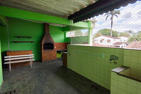 Casa à venda com 210m², 4 quartos e 2 vagas Casa à venda com 210m², 4 quartos e 2 vagasterraço - churrasqueira