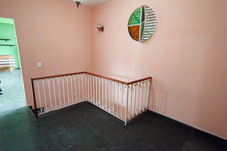 Casa à venda com 210m², 4 quartos e 2 vagas Casa à venda com 210m², 4 quartos e 2 vagashall