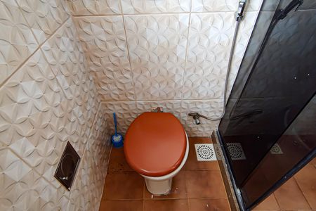 Casa à venda com 210m², 4 quartos e 2 vagas Casa à venda com 210m², 4 quartos e 2 vagasbanheiro social 2