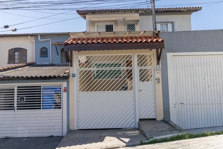 Casa à venda com 105m², 2 quartos e 3 vagasFachada