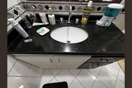 Apartamento à venda com 176m², 4 quartos e 3 vagas Apartamento à venda com 176m², 4 quartos e 3 vagasSuíte 2 - Banheiro