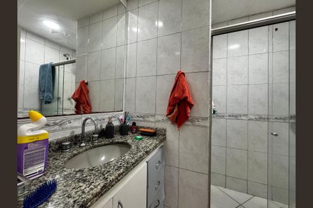 Apartamento à venda com 176m², 4 quartos e 3 vagas Apartamento à venda com 176m², 4 quartos e 3 vagasBanheiro Social