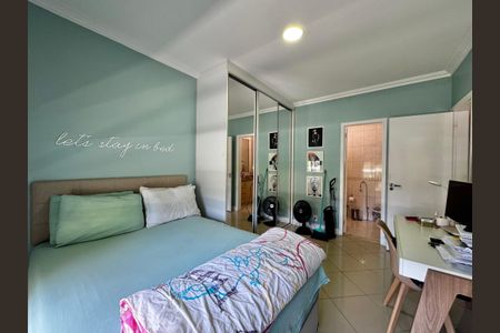 Apartamento à venda com 176m², 4 quartos e 3 vagas Apartamento à venda com 176m², 4 quartos e 3 vagasSuíte 1