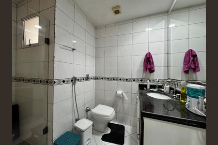 Apartamento à venda com 176m², 4 quartos e 3 vagas Apartamento à venda com 176m², 4 quartos e 3 vagasSuíte 2 - Banheiro