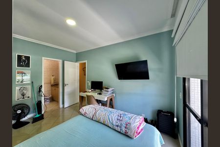 Apartamento à venda com 176m², 4 quartos e 3 vagas Apartamento à venda com 176m², 4 quartos e 3 vagasSuíte 1