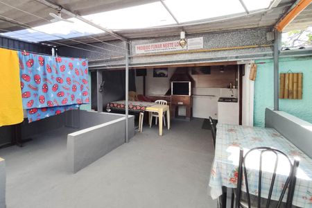 Apartamento para alugar com 70m², 2 quartos e 1 vaga Apartamento para alugar com 70m², 2 quartos e 1 vagaÁrea comum - Churrasqueira