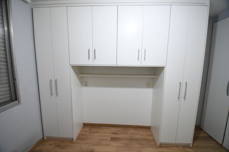 Quarto 1 de apartamento à venda com 2 quartos, 107m² em Centro, Campinas