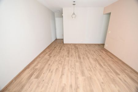 Sala de apartamento à venda com 2 quartos, 107m² em Centro, Campinas