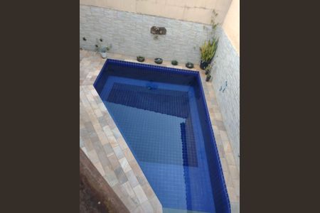 Casa para alugar com 220m², 4 quartos e 8 vagasPiscina