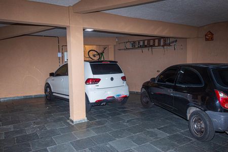 Casa para alugar com 220m², 4 quartos e 8 vagasGaragem