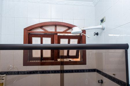 Casa para alugar com 220m², 4 quartos e 8 vagasBanheiro da Suíte 3