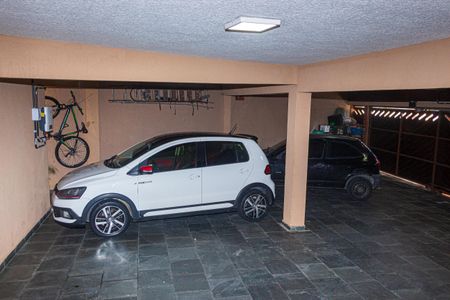 Casa para alugar com 220m², 4 quartos e 8 vagasGaragem