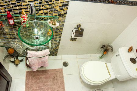 Casa para alugar com 220m², 4 quartos e 8 vagasLavabo