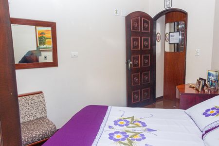 Casa para alugar com 220m², 4 quartos e 8 vagasSuíte 1