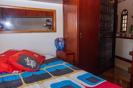 Casa para alugar com 220m², 4 quartos e 8 vagasSuíte 3