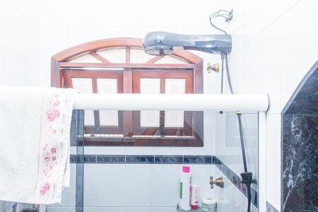 Casa para alugar com 220m², 4 quartos e 8 vagasBanheiro da Suíte 2