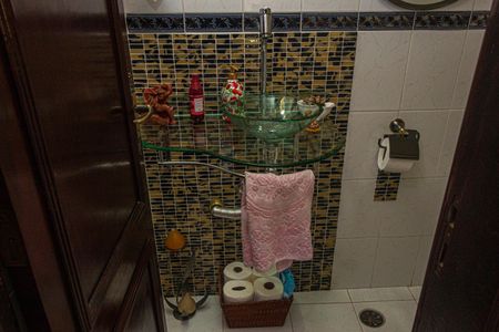 Casa para alugar com 220m², 4 quartos e 8 vagasLavabo