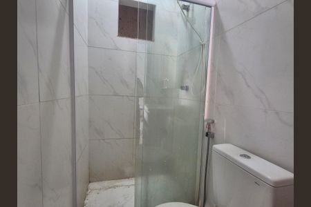 Casa de condomínio para alugar com 120m², 2 quartos e 1 vaga Casa de condomínio para alugar com 120m², 2 quartos e 1 vagaBanheiro 2