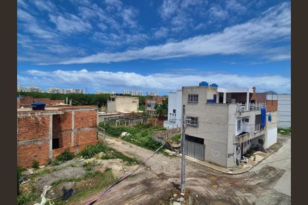 Vista  de casa de condomínio para alugar com 2 quartos, 120m² em Vargem Pequena, Rio de Janeiro