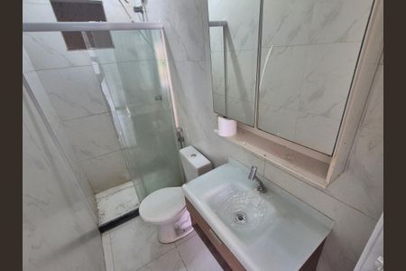 Casa de condomínio para alugar com 120m², 2 quartos e 1 vaga Casa de condomínio para alugar com 120m², 2 quartos e 1 vagaBanheiro 2