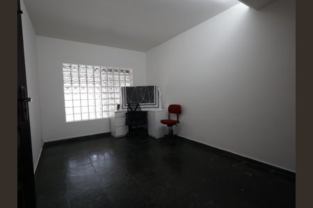 Casa à venda com 134m², 3 quartos e 2 vagasSala