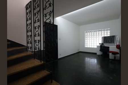 Casa à venda com 134m², 3 quartos e 2 vagasSala