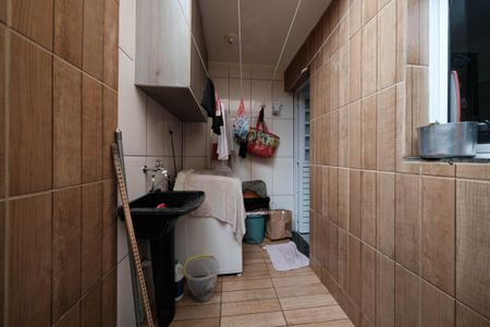 Casa de condomínio à venda com 58m², 2 quartos e 1 vagaÁrea de Serviço