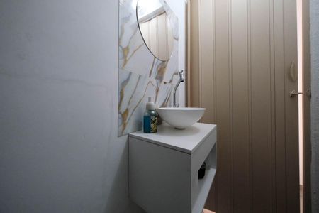 Casa de condomínio à venda com 58m², 2 quartos e 1 vagaLavabo