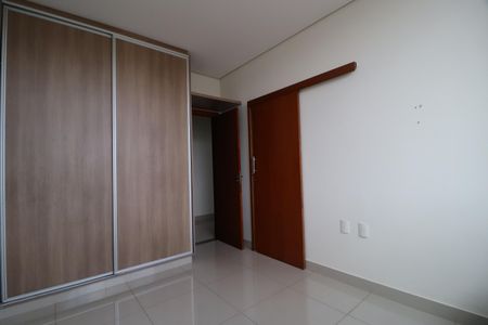 Suíte 1 de apartamento para alugar com 3 quartos, 160m² em Saraiva, Uberlândia