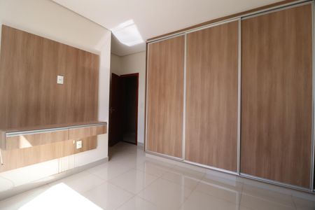 Apartamento para alugar com 170m², 3 quartos e 2 vagasSuíte 3