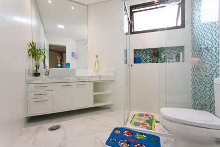 Apartamento à venda com 127m², 3 quartos e 2 vagas Apartamento à venda com 127m², 3 quartos e 2 vagasBanheiro Social