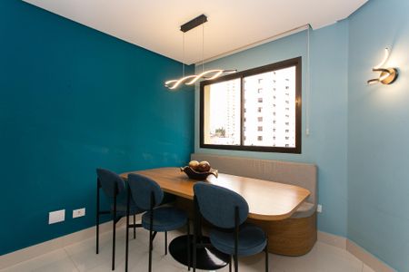 Apartamento à venda com 127m², 3 quartos e 2 vagas Apartamento à venda com 127m², 3 quartos e 2 vagasSala