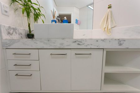 Apartamento à venda com 127m², 3 quartos e 2 vagas Apartamento à venda com 127m², 3 quartos e 2 vagasBanheiro Social