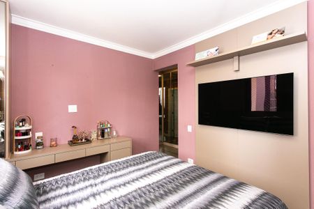 Apartamento à venda com 127m², 3 quartos e 2 vagas Apartamento à venda com 127m², 3 quartos e 2 vagasSuíte