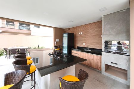 Apartamento para alugar com 64m², 3 quartos e sem vagaÁrea comum - Churrasqueira