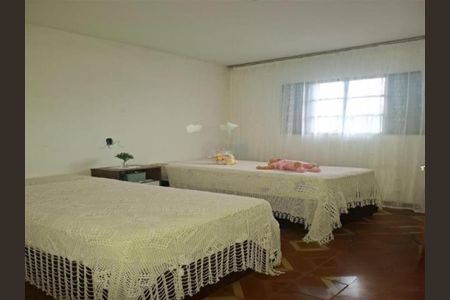 Casa à venda com 4 quartos, 224m² em Parque Boturussu, São Paulo