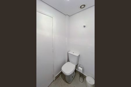 Banheiro de kitnet/studio para alugar com 1 quarto, 32m² em Vila Mariana, São Paulo