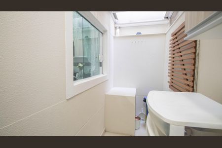 Casa de condomínio à venda com 65m², 2 quartos e 1 vaga Casa de condomínio à venda com 65m², 2 quartos e 1 vagaÁrea de Serviço