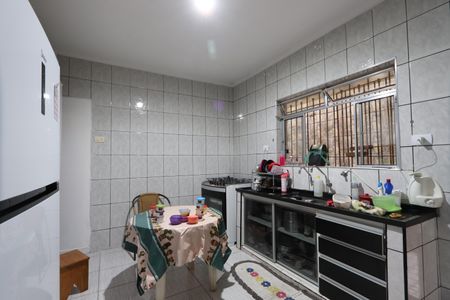 Casa à venda com 109m², 3 quartos e 2 vagasCozinha